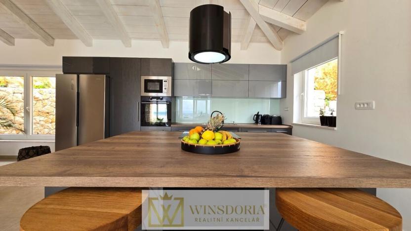 Prodej rodinného domu, Jadranovo,Chorvatsko, 200 m2