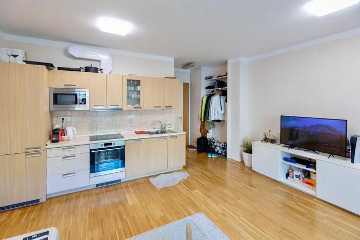 Pronájem bytu 2+kk, Praha - Karlín, Rohanské nábřeží, 57 m2