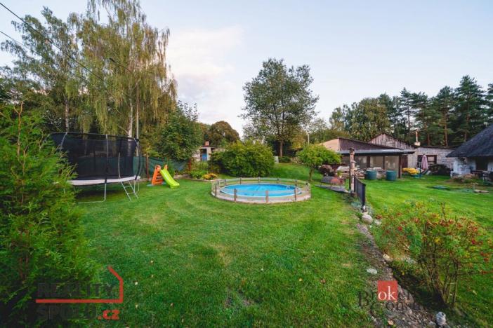 Prodej chalupy, Hrádek, U koupaliště, 235 m2