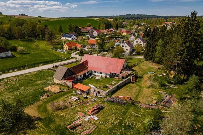 Prodej zemědělské usedlosti, Lodhéřov, 179 m2