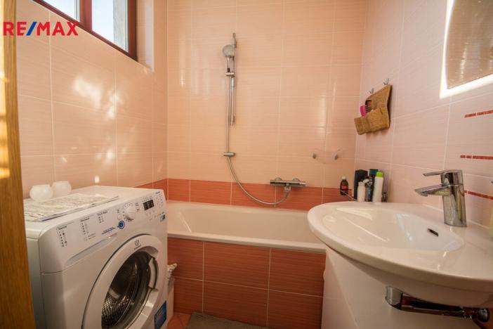 Pronájem bytu 1+kk, Hradec Králové - Nový Hradec Králové, Mrštíkova, 55 m2