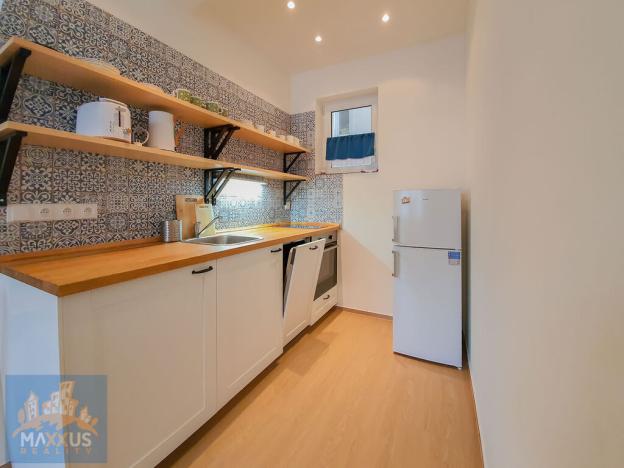 Pronájem bytu 2+kk, Praha - Žižkov, Viklefova, 45 m2