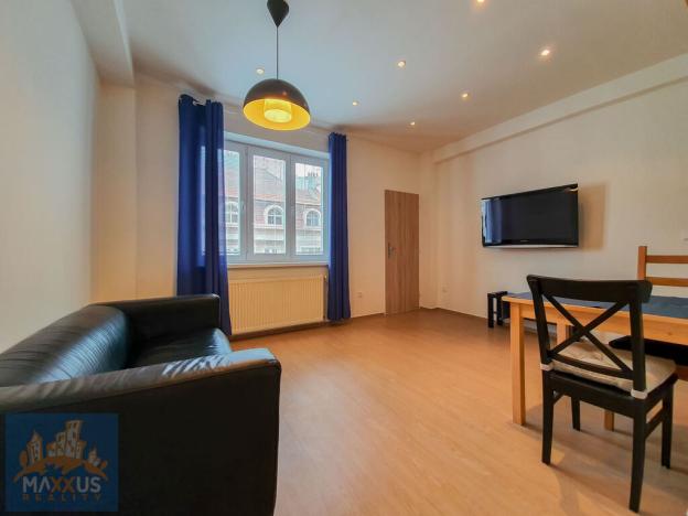 Pronájem bytu 2+kk, Praha - Žižkov, Viklefova, 45 m2