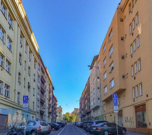 Pronájem bytu 2+kk, Praha - Žižkov, Viklefova, 45 m2