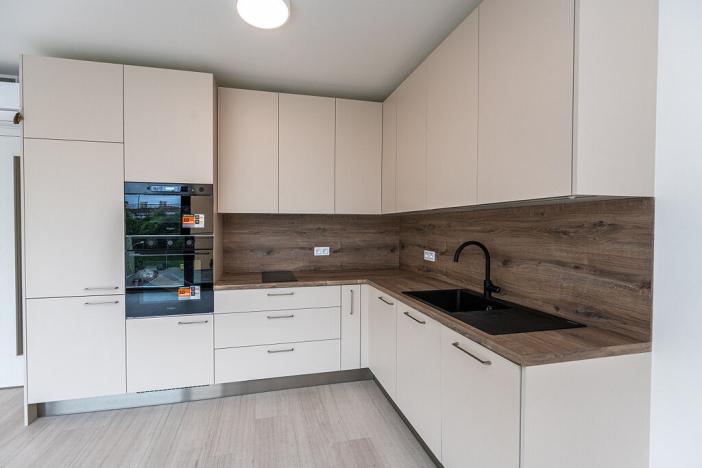 Pronájem bytu 3+kk, Praha - Libeň, Kotlaska, 84 m2