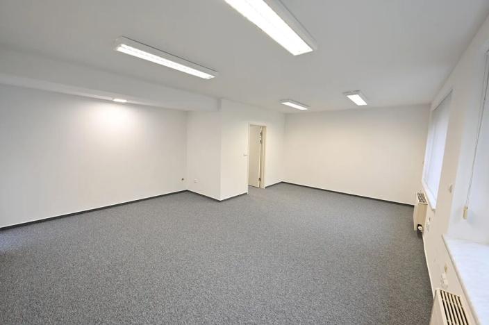 Pronájem kanceláře, Praha - Prosek, Litvínovská, 101 m2