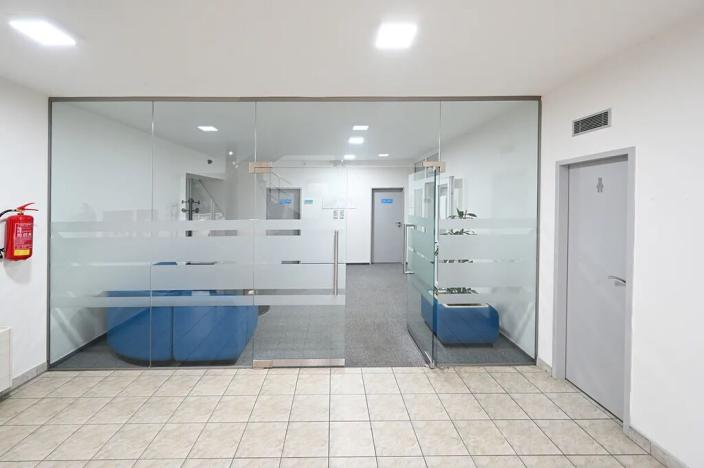 Pronájem kanceláře, Praha - Prosek, Litvínovská, 101 m2