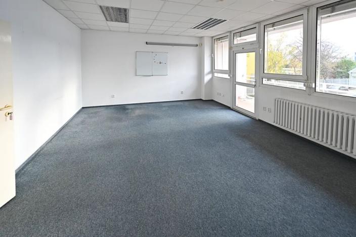 Pronájem kanceláře, Praha - Prosek, Litvínovská, 309 m2