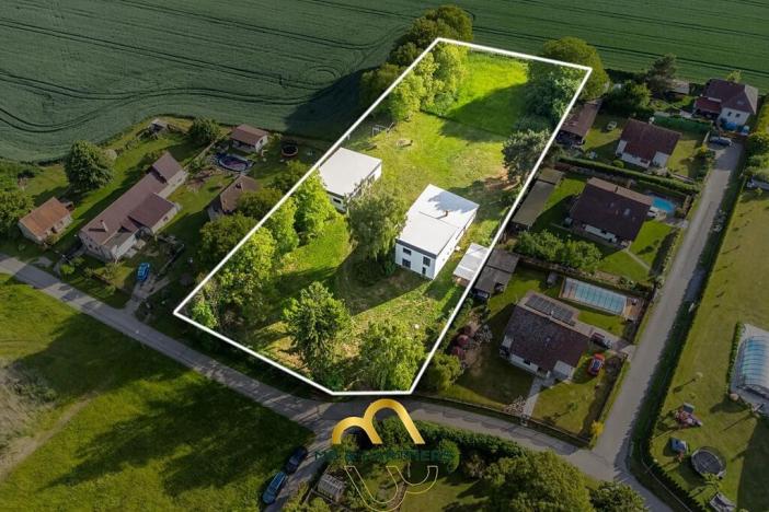 Prodej komerční nemovitosti, Doubravička, 195 m2