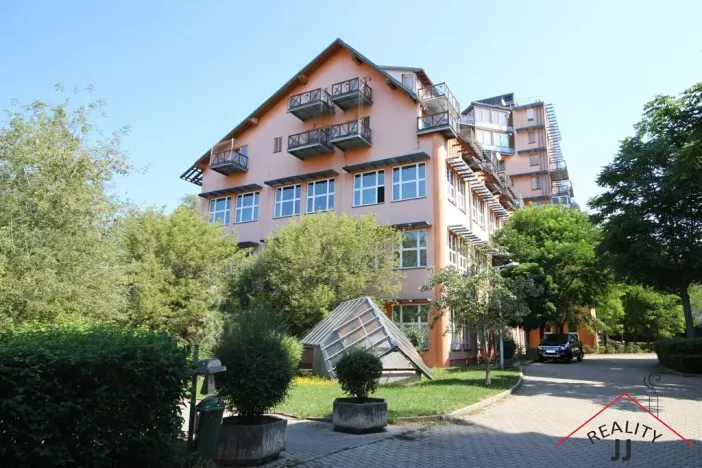 Pronájem kanceláře, Praha - Veleslavín, Na okraji, 215 m2