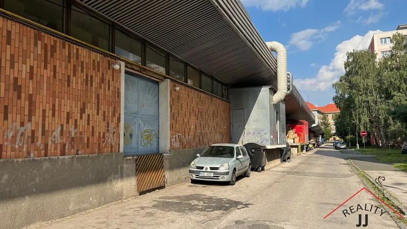 Pronájem obchodního prostoru, Kladno, Václavské náměstí, 292 m2