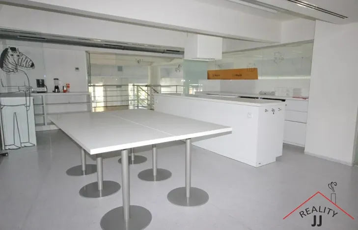 Pronájem kanceláře, Praha - Veleslavín, Na okraji, 650 m2