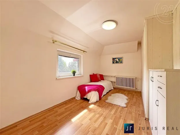 Prodej rodinného domu, Praha - Koloděje, V lipách, 120 m2