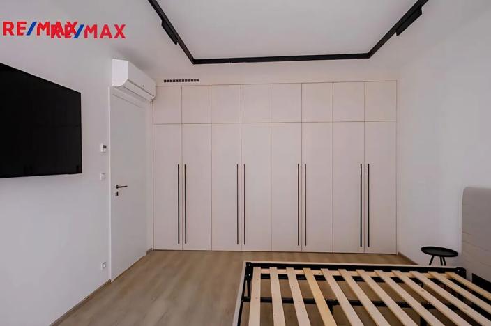 Pronájem bytu 2+kk, Praha - Libeň, Kotlaska, 59 m2