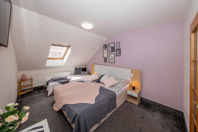 Pronájem bytu 2+kk, Praha - Smíchov, U Santošky, 50 m2