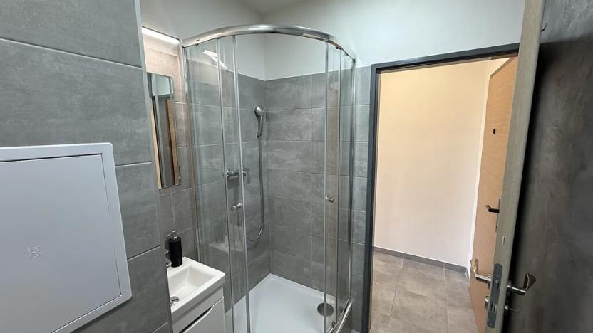 Pronájem bytu 1+kk, Rožnov pod Radhoštěm, Valašská, 28 m2