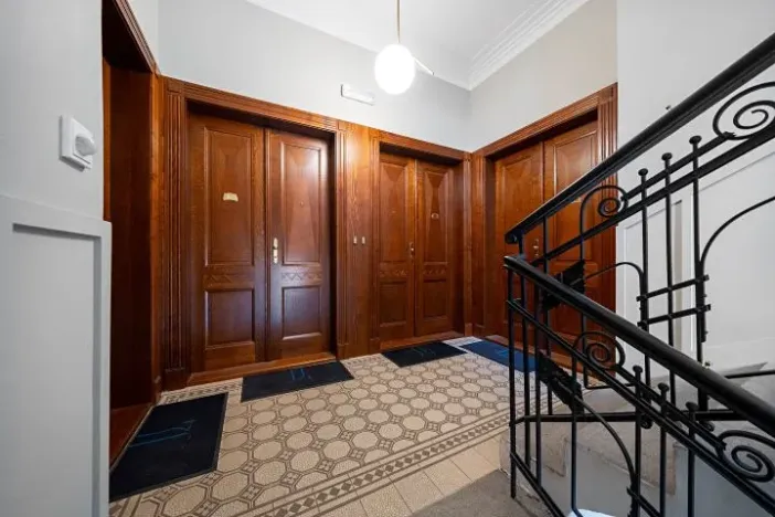 Pronájem bytu 2+kk, Praha - Nusle, Jaromírova, 58 m2