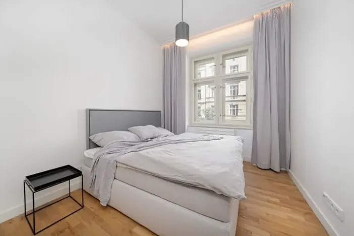 Pronájem bytu 2+kk, Praha - Nusle, Jaromírova, 58 m2