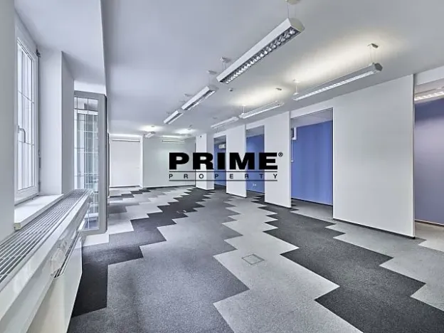 Pronájem kanceláře, Praha - Nové Město, Soukenická, 401 m2