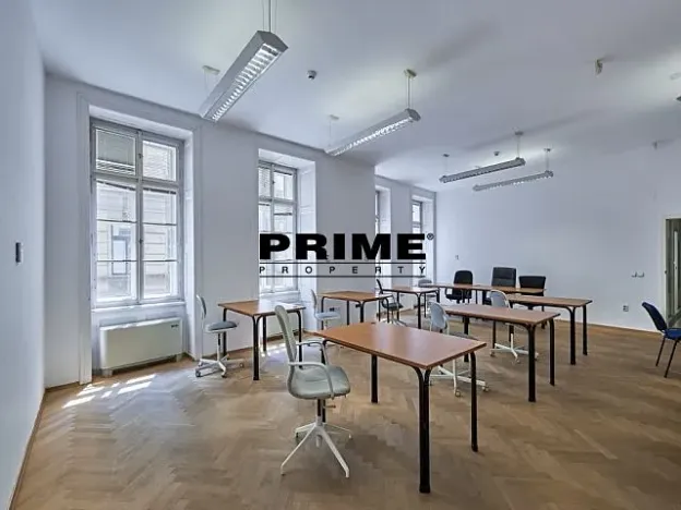 Pronájem kanceláře, Praha - Nové Město, Soukenická, 212 m2