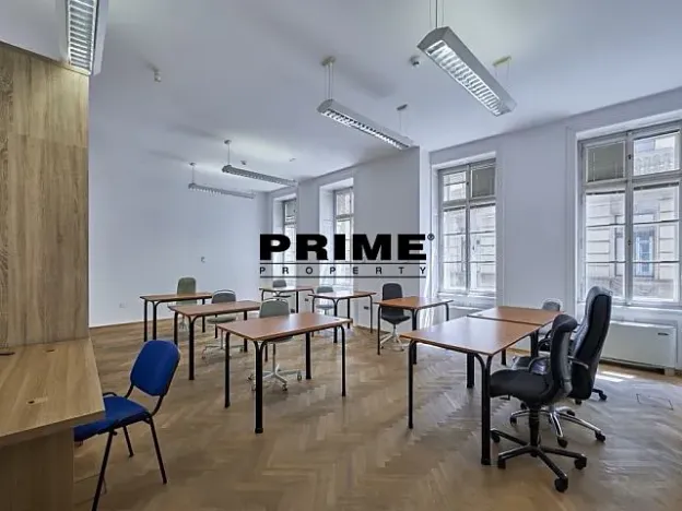 Pronájem kanceláře, Praha - Nové Město, Soukenická, 212 m2