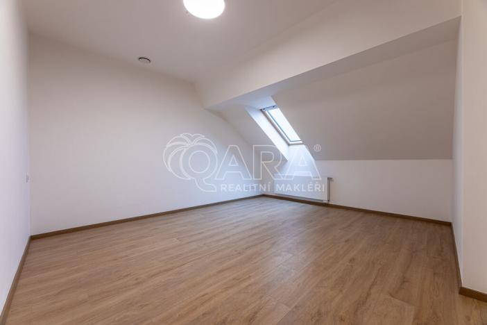 Pronájem bytu 2+kk, Praha - Karlín, Křižíkova, 49 m2