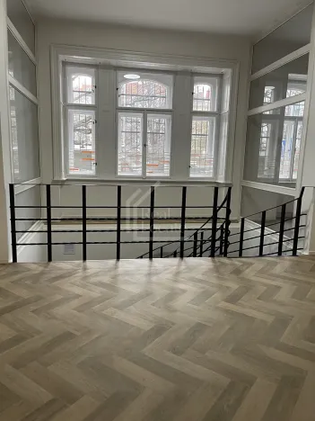 Pronájem kanceláře, Praha - Smíchov, Janáčkovo nábřeží, 187 m2