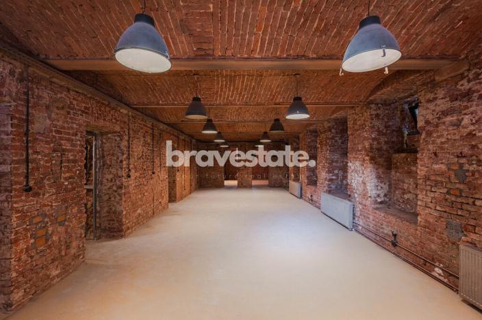 Prodej komerční, Praha - Karlín, Pernerova, 335 m2