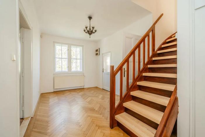 Pronájem vily, Praha - Střešovice, Cukrovarnická, 227 m2