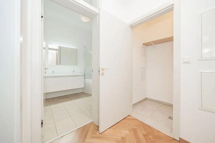 Pronájem bytu 2+kk, Praha - Vinohrady, Balbínova, 66 m2