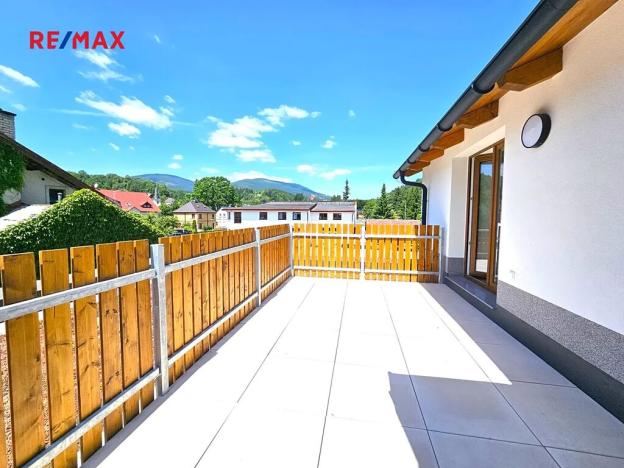 Prodej bytu 3+kk, Svoboda nad Úpou, Nádražní, 65 m2