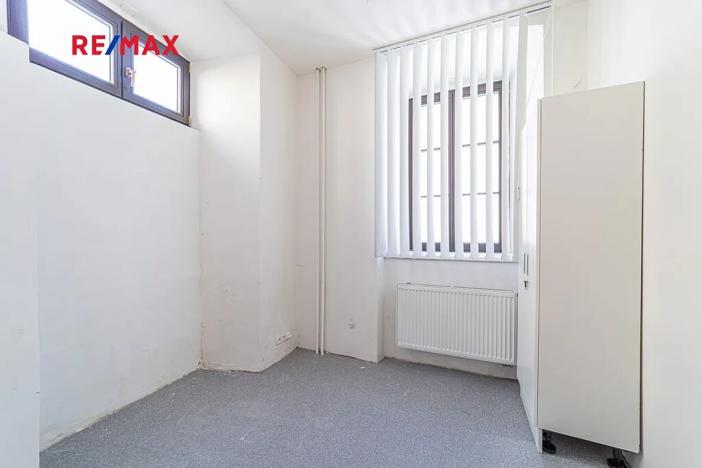 Prodej obchodního prostoru, Králíky, 5. května, 519 m2