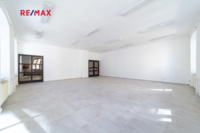 Prodej obchodního prostoru, Králíky, 5. května, 519 m2