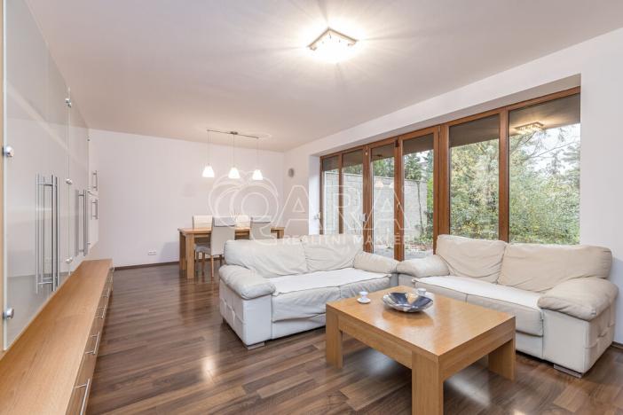 Prodej rodinného domu, Zbuzany, Lomená, 162 m2