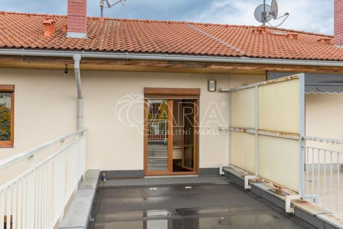 Prodej rodinného domu, Zbuzany, Lomená, 162 m2