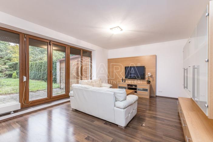 Prodej rodinného domu, Zbuzany, Lomená, 162 m2