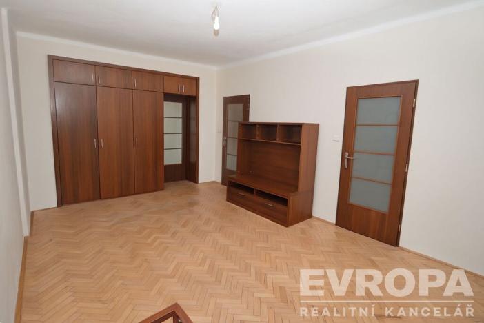 Prodej bytu 2+1, Praha - Hloubětín, Zelenečská, 52 m2