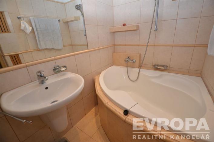 Prodej bytu 2+1, Praha - Hloubětín, Zelenečská, 54 m2