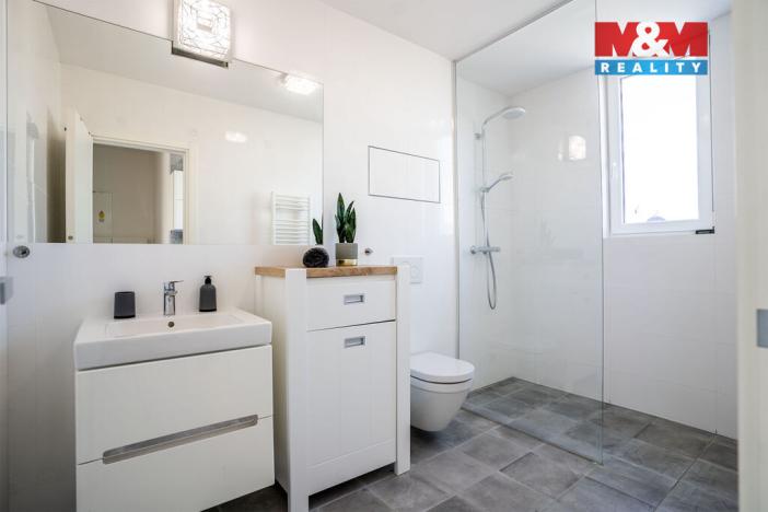 Pronájem bytu 1+kk, Pardubice - Zelené Předměstí, Smetanovo náměstí, 33 m2