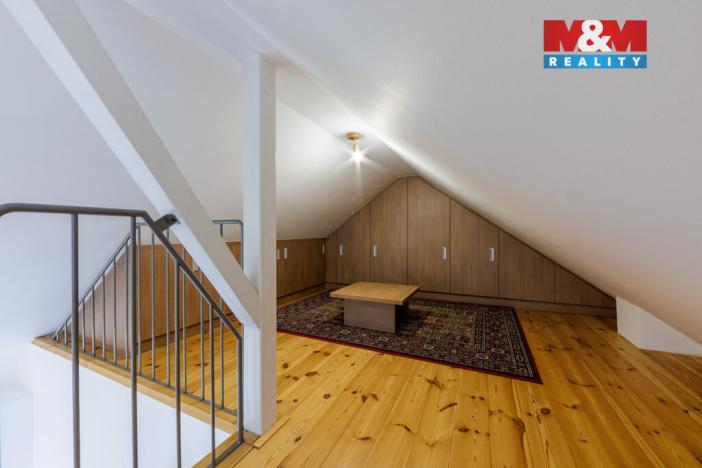 Prodej bytu 4+kk, Karlovy Vary - Stará Role, Husova, 70 m2
