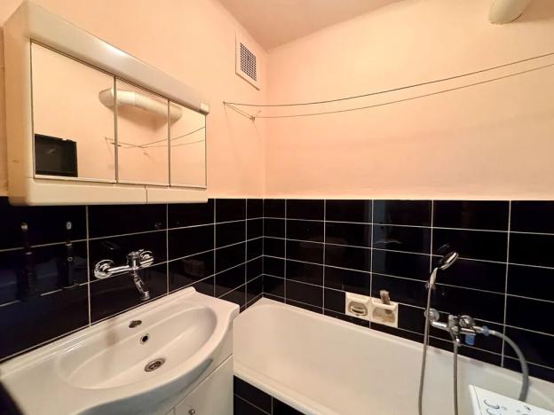 Pronájem bytu 3+1, Pardubice, Na Drážce, 70 m2