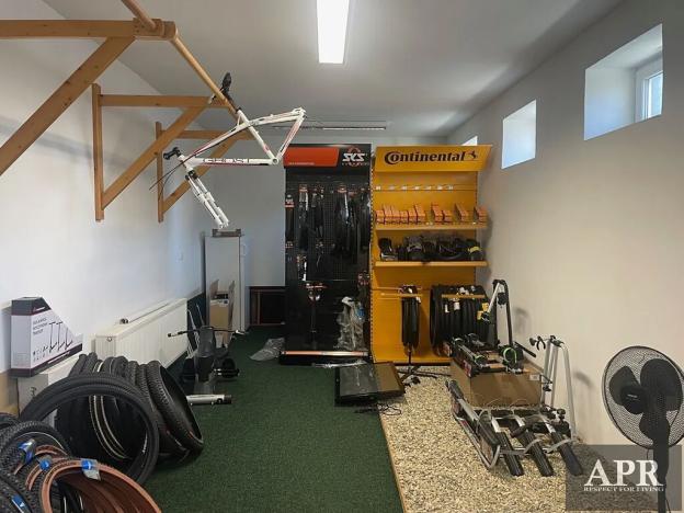 Prodej obchodního prostoru, Hluk, Hlavní, 180 m2