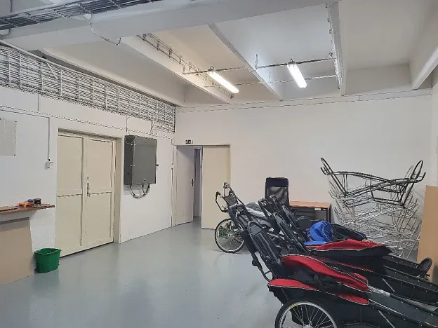 Pronájem skladu, Brno, Okružní, 148 m2