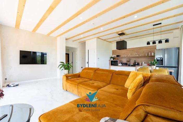 Prodej rodinného domu, Bystřany, 284 m2