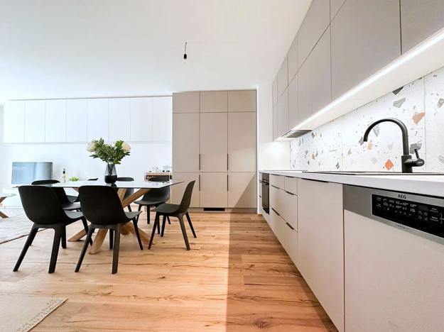 Pronájem bytu 3+kk, Praha - Karlín, Karlínské náměstí, 70 m2