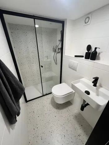 Pronájem bytu 1+kk, Praha - Nusle, Jaromírova, 25 m2