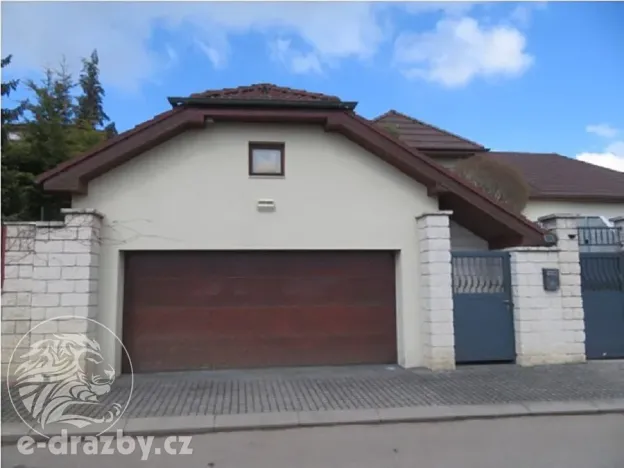Dražba rodinného domu, Praha - Točná, Na Stráňkách, 166 m2