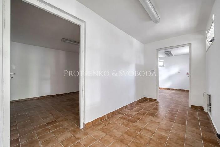 Prodej kanceláře, Křižanov, Benešovo náměstí, 530 m2