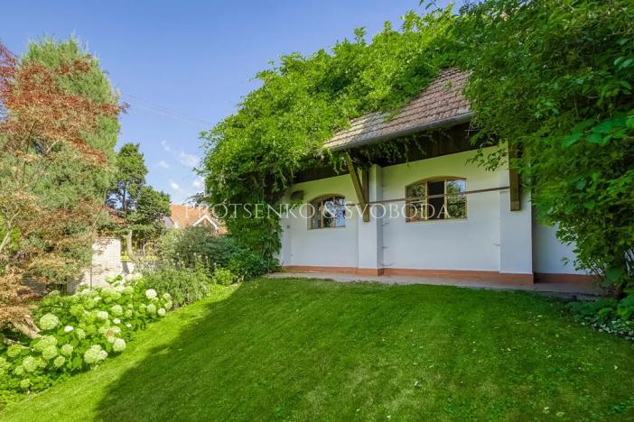Prodej činžovního domu, Křižanov, Benešovo náměstí, 530 m2