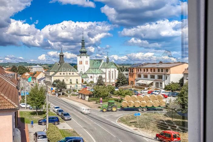 Prodej činžovního domu, Křižanov, Benešovo náměstí, 530 m2